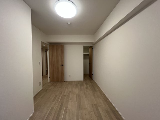 全室６帖超で広さも心も余裕のある暮らし【コスモ横浜常盤台公園】の洋室|広々とした洋室です