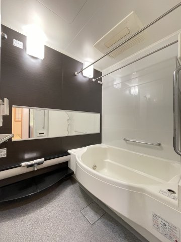 プレサンス京都一乗寺の浴室|浴室暖房乾燥機・追いだき機能付きです