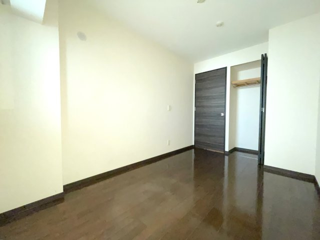 プレサンス京都一乗寺の洋室|洋室5.5帖