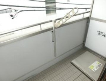 ハイネスコートのバルコニー