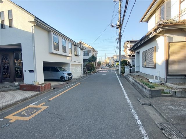 【前面道路含む現地写真】 | 狭山市広瀬台１丁目　全１区画 | お好きなハウスメーカーで建築できます
