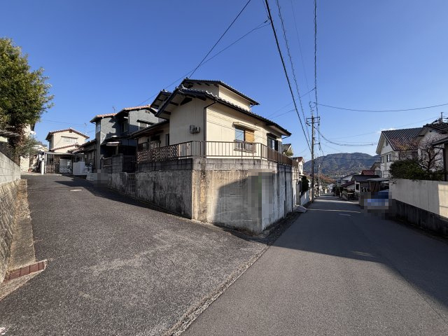 中古戸建　長楽寺3丁目の前面道路含む現地写真