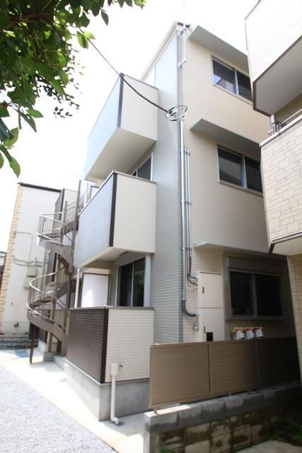 コルティーレ十条の外観