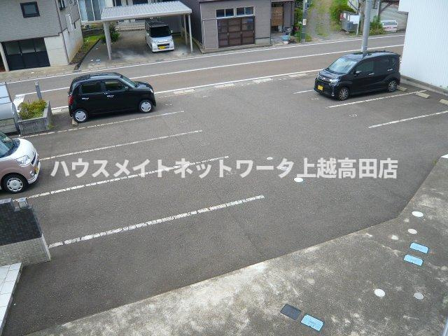 Ａｚｎａｂｌｅ Ａの駐車場|駐車場