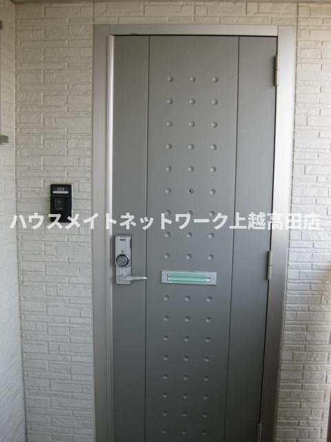 Ａｚｎａｂｌｅ Ａの玄関|玄関ドア