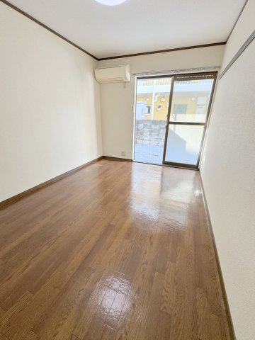 メゾンKの居間・リビング