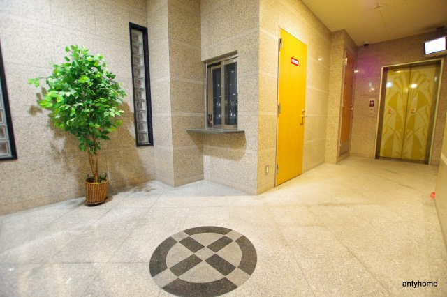 トップギャラリー　のロビー