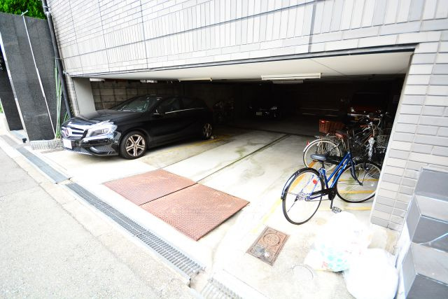 オーナーズマンション阪南の駐車場