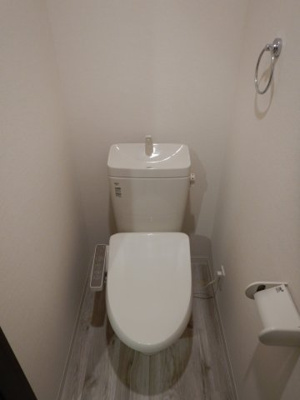 【トイレ】 | クレストコートＢ | 松島　クレストコートB　1LDK　トイレ