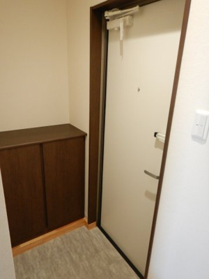 【玄関】 | クレストコートＢ | 松島　クレストコートB　1LDK　玄関