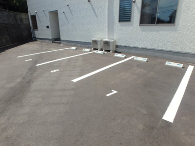 【駐車場】 | クレストコートＢ | 松島　クレストコートB　1LDK　駐車場