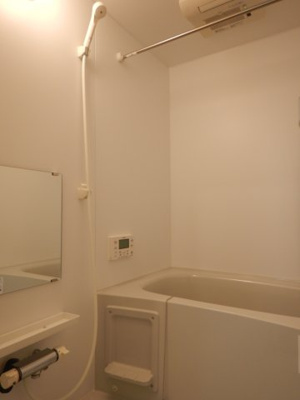 【浴室】 | クレストコートＢ | 松島　クレストコートB　1LDK　風呂