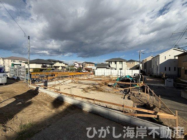 茅ヶ崎市柳島海岸　新築戸建　全６棟の外観|12月5日撮影　建築中　現地外観