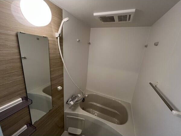 ジーメゾン名古屋牛立オークの浴室|お風呂です