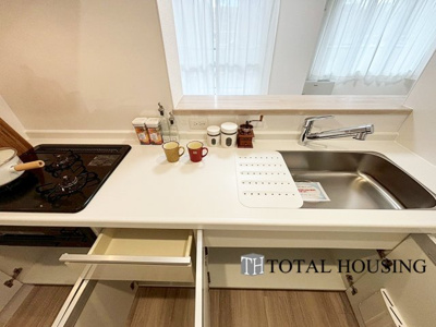 【キッチン】 | リーベスト月寒西 | 料理を楽しむキッチンスペース。使いやすさと心地よい暮らしを追及し、愛着を持って使い続けられる空間へ。