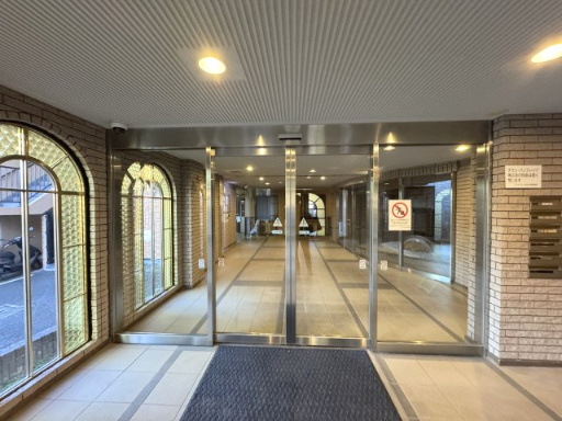 【エントランス】