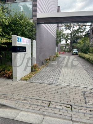 【エントランス】 | ライジングプレイス綾瀬