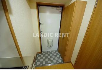 【玄関】 | ロイヤル博多駅前