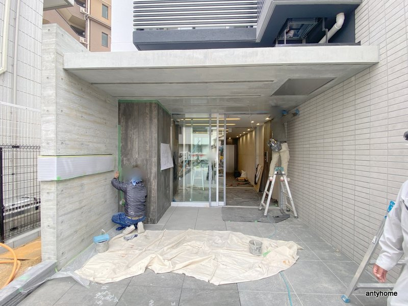 ウインズコート桜塚　仲介手数料無料のエントランス