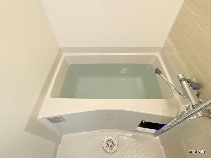 ウインズコート桜塚　仲介手数料無料の浴室