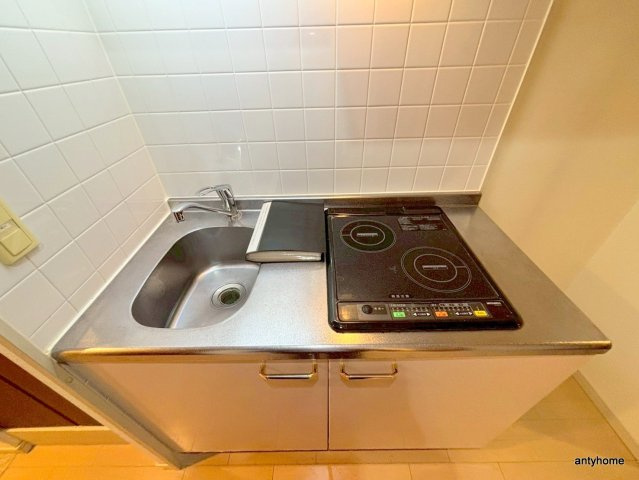 レジデンス本町靭公園　仲介手数料無料のキッチン