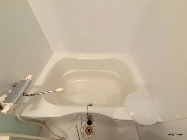 レジデンス本町靭公園　仲介手数料無料の浴室