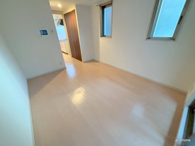 レジデンス本町靭公園　仲介手数料無料の洋室