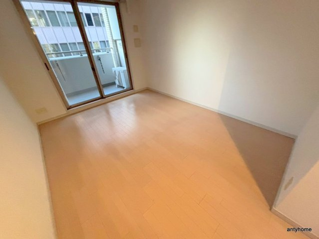 レジデンス本町靭公園　仲介手数料無料の寝室