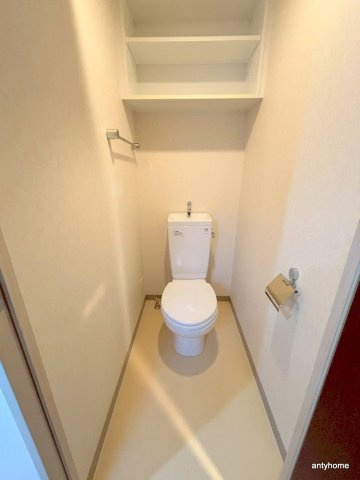 レジデンス本町靭公園　仲介手数料無料のトイレ