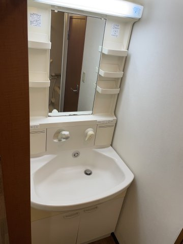 荒川区東日暮里５丁目の賃貸マンションの洗面所