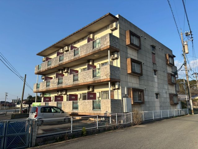 福岡県飯塚市　1棟マンションの外観