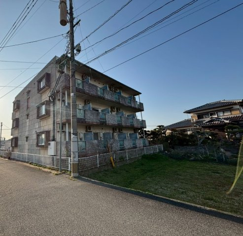 福岡県飯塚市　1棟マンションの外観