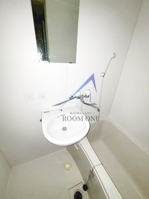 渡辺ビルの洗面所|洗面台です。