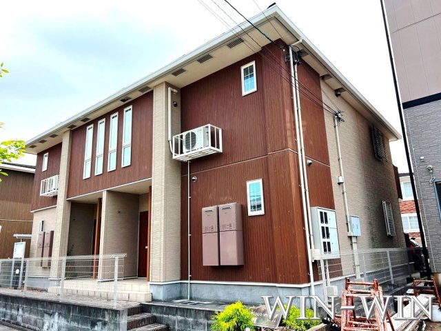 ユトリロ緑ヶ丘 2 B