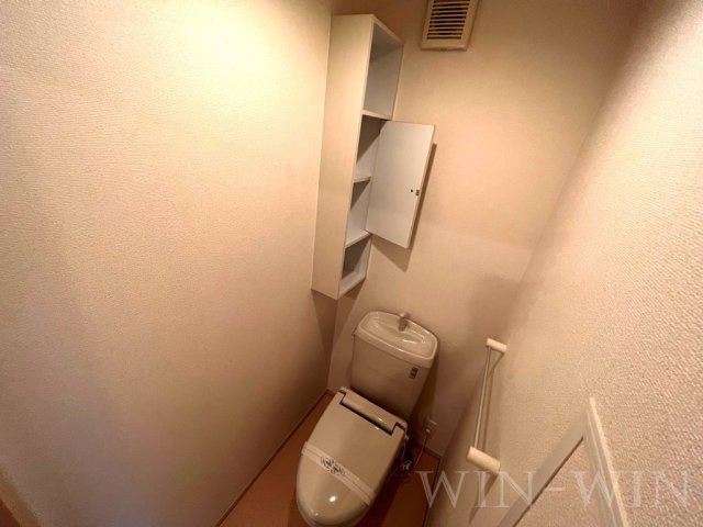 ユトリロ緑ヶ丘 2 Bのトイレ|イメージ（同建物内・同間取りの写真）