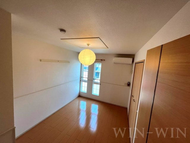 ユトリロ緑ヶ丘 2 Bの寝室|イメージ（同建物内・同間取りの写真）