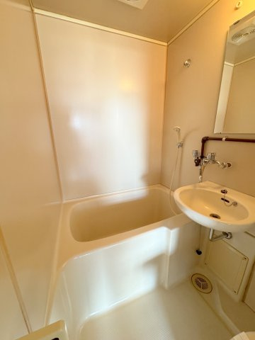 ユー18ビルの浴室