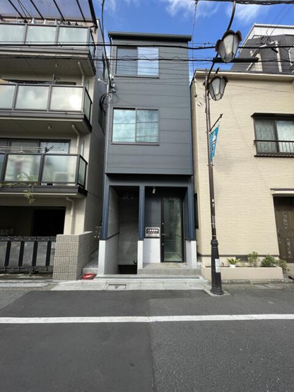 【外観】 | ａｖｅｎｉｒ西小山 | 外観は落ち着いています