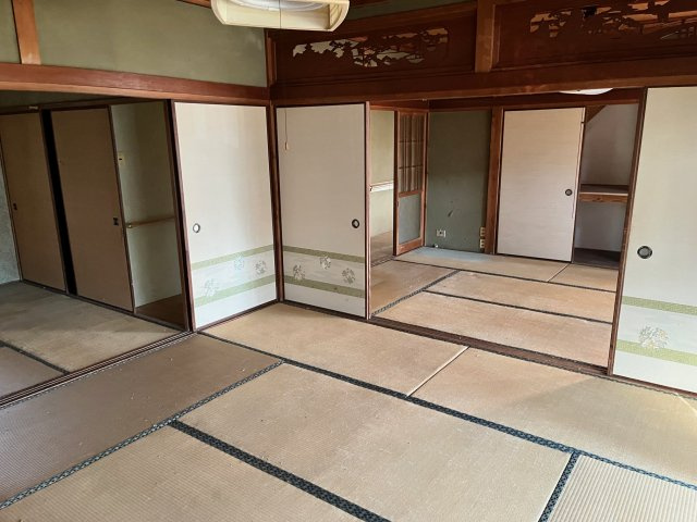 detached 大字里見
