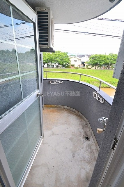 AXAリバーサイド新庄のバルコニー