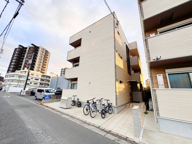 ＭＯＶＥ西原EAST