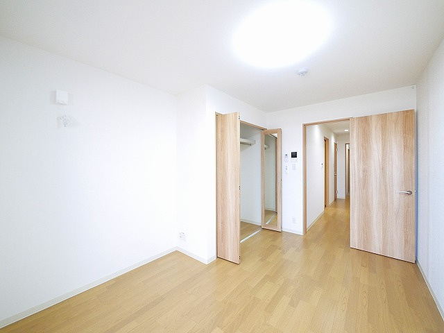 クレアール小泉東Ⅰの洋室