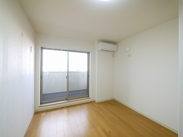 クレアール小泉東Ⅰの洋室