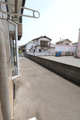 【庭】 | シャトル日和屋