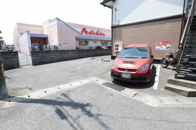 【駐車場】 | シャトル日和屋