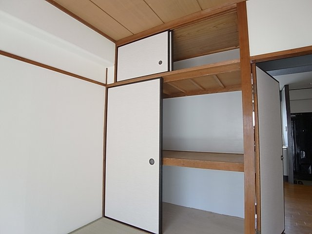 ラッフィナート海運町の収納|洋室収納スペース