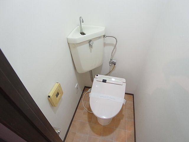 ラッフィナート海運町のトイレ|ウォシュレット付トイレ