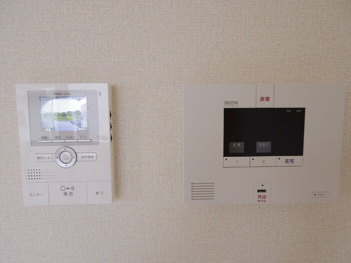 グランドゥールレジデンスのセキュリティ|SECOMホームセキュリティ搭載・録画機能付きTVインターホン