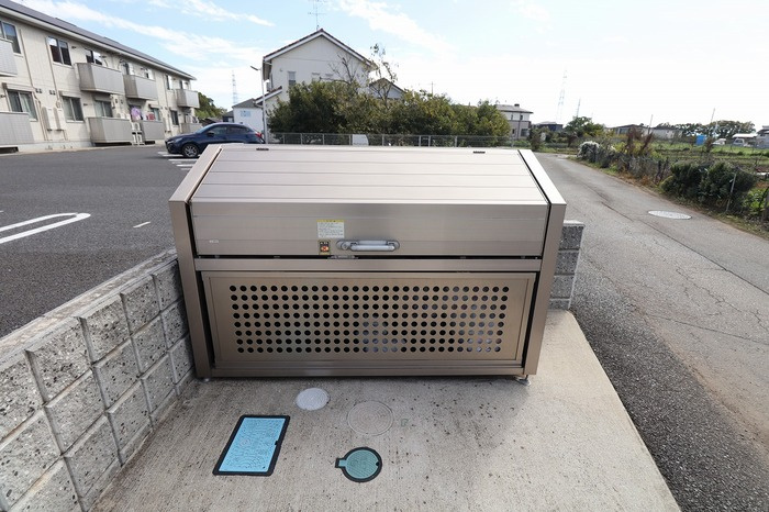 グランドゥールレジデンスのその他共用部分|ゴミストッカー
