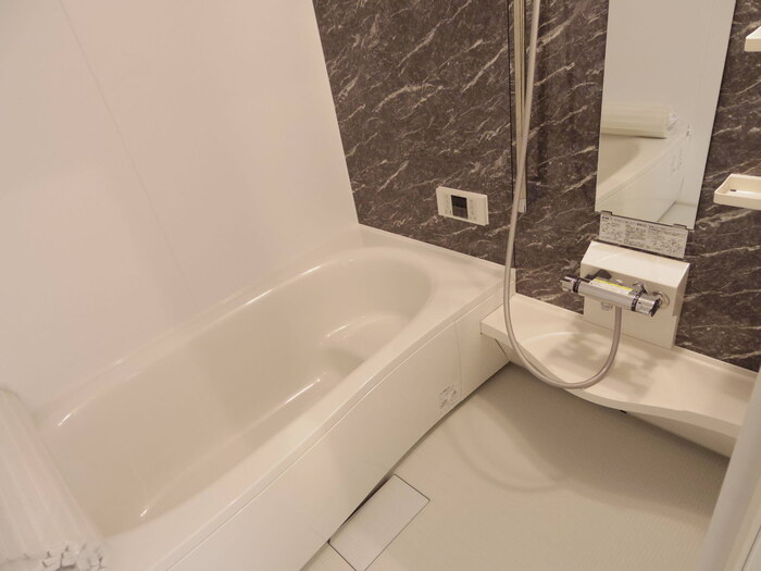 グランドゥールレジデンスの浴室|一坪タイプ浴室